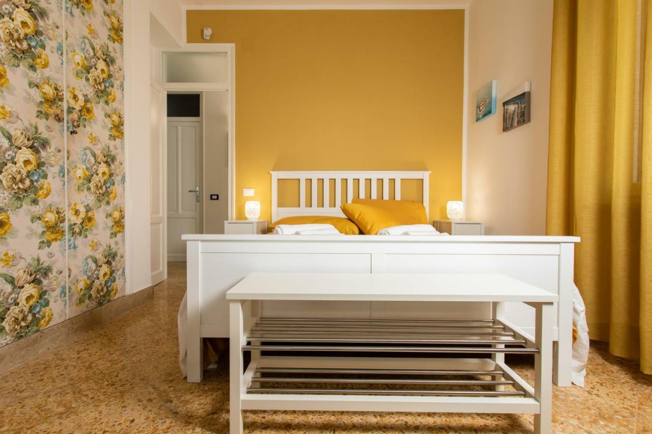 Villa Aurora Mondello Addaura Exteriér fotografie