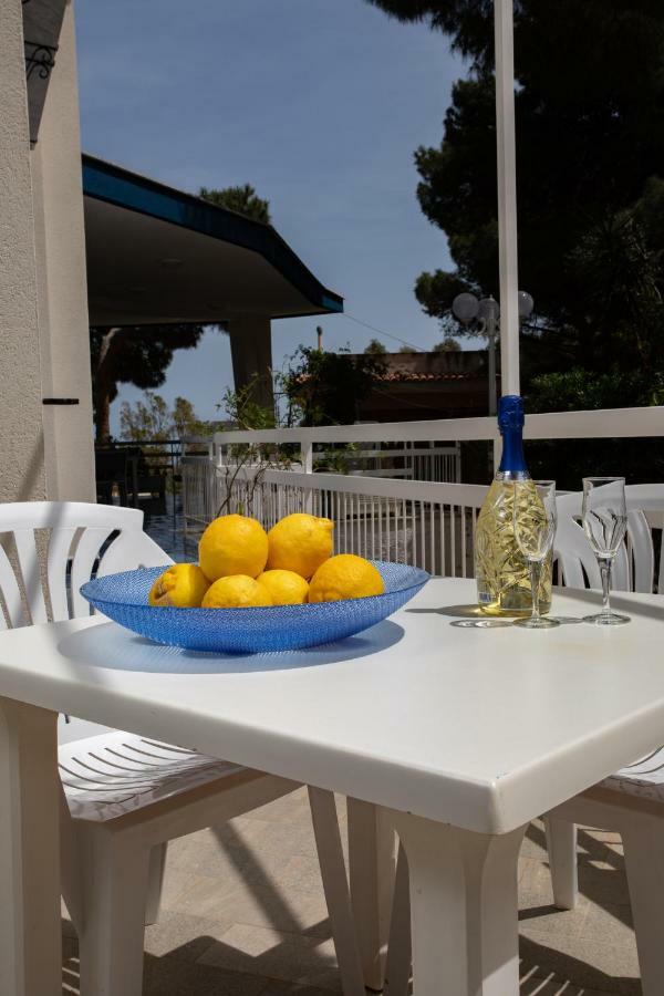 Villa Aurora Mondello Addaura Exteriér fotografie